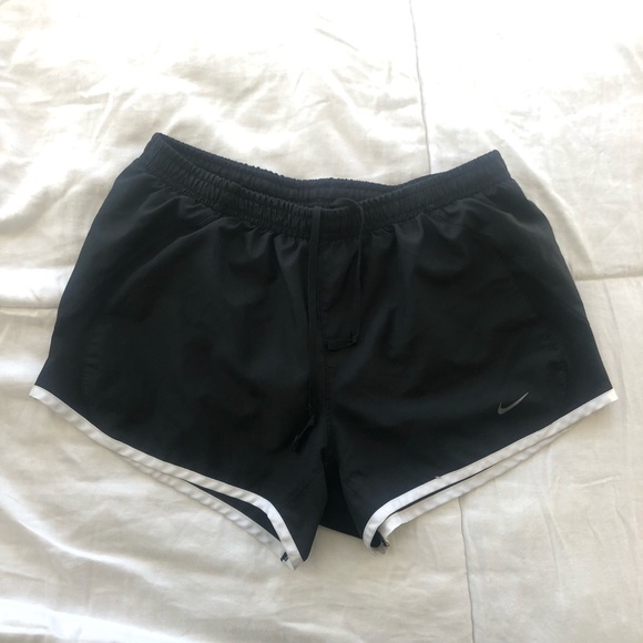 Nike black shorts - Picture 1 of 3